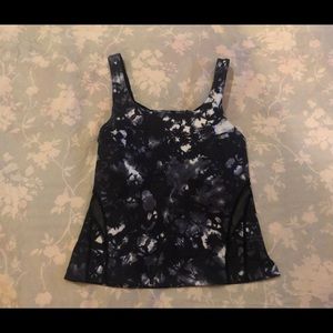 Lululemon exercise tank top